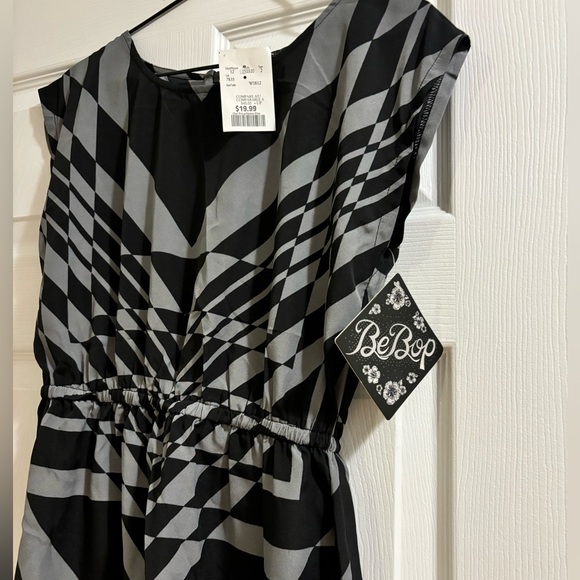 SM -NWT Mini Dress - Picture 2 of 2